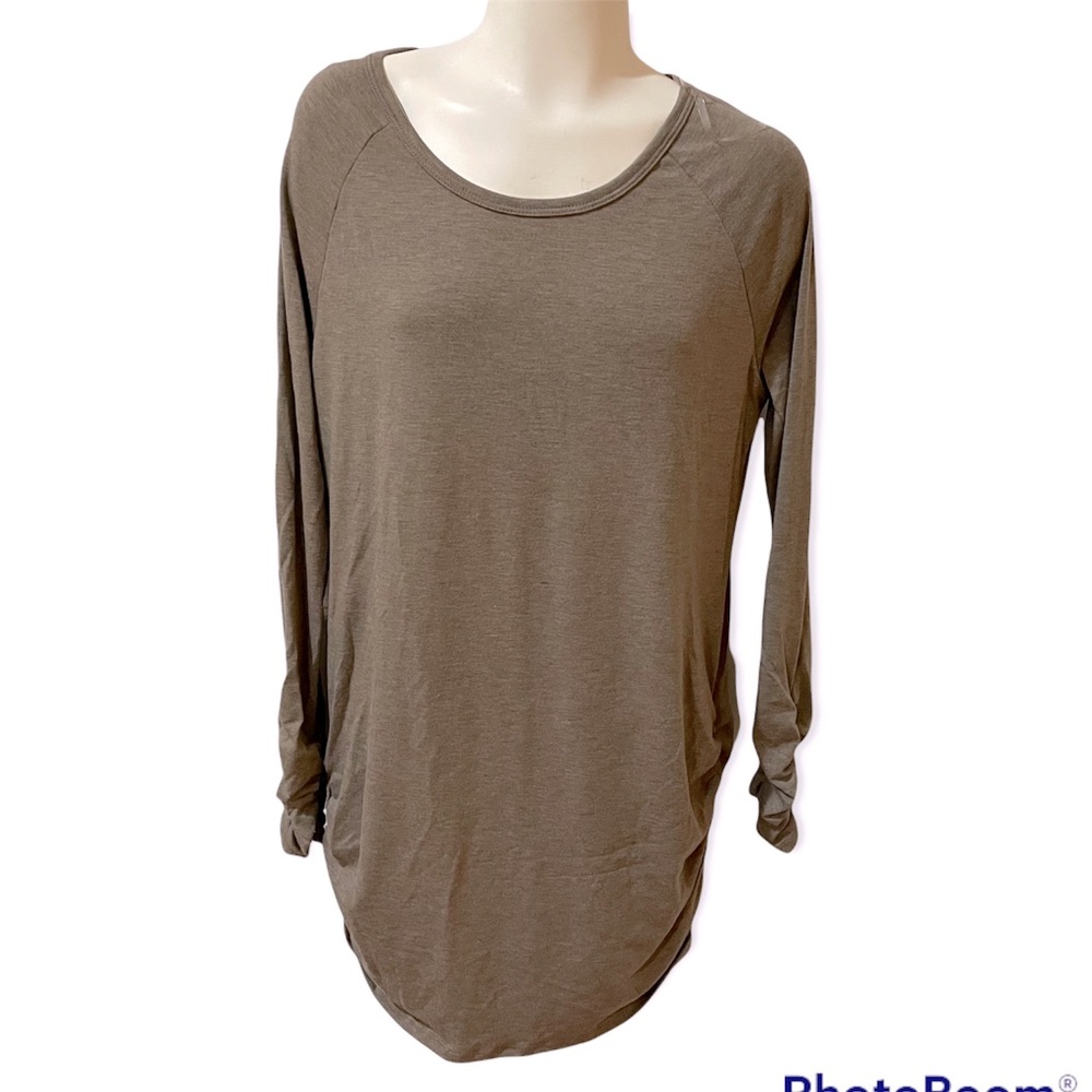 Side Ruched Tunic - Picture 4 of 9